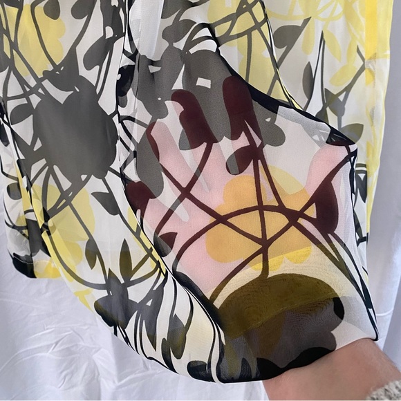 Halter blouse - Picture 3 of 5